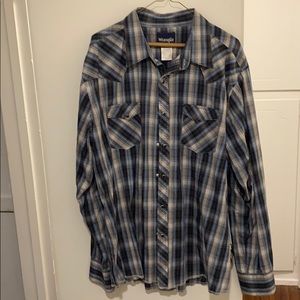 Men’s Wrangler Pearl Snap Shirt